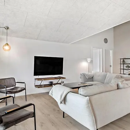 Gorgeous In With House Sea View Holiday home